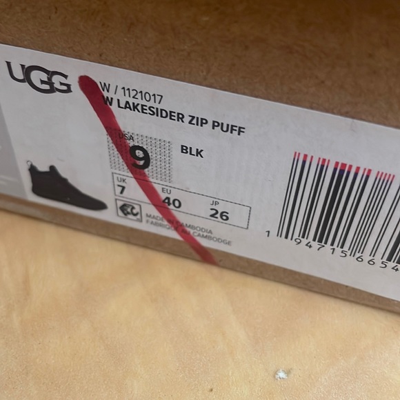 Ugg w Lakesider Zip Puff Boot - Picture 7 of 7